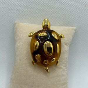Vintage Liz Claiborne Lc Signed Gold Tone Turtle Brooch Pin